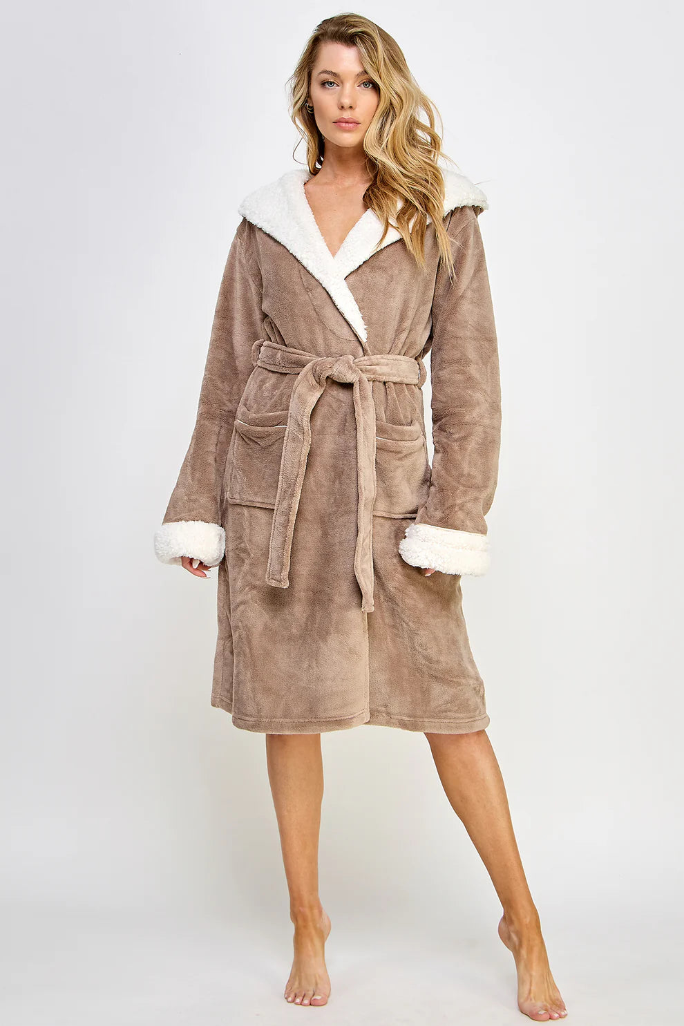 Sydney Robe