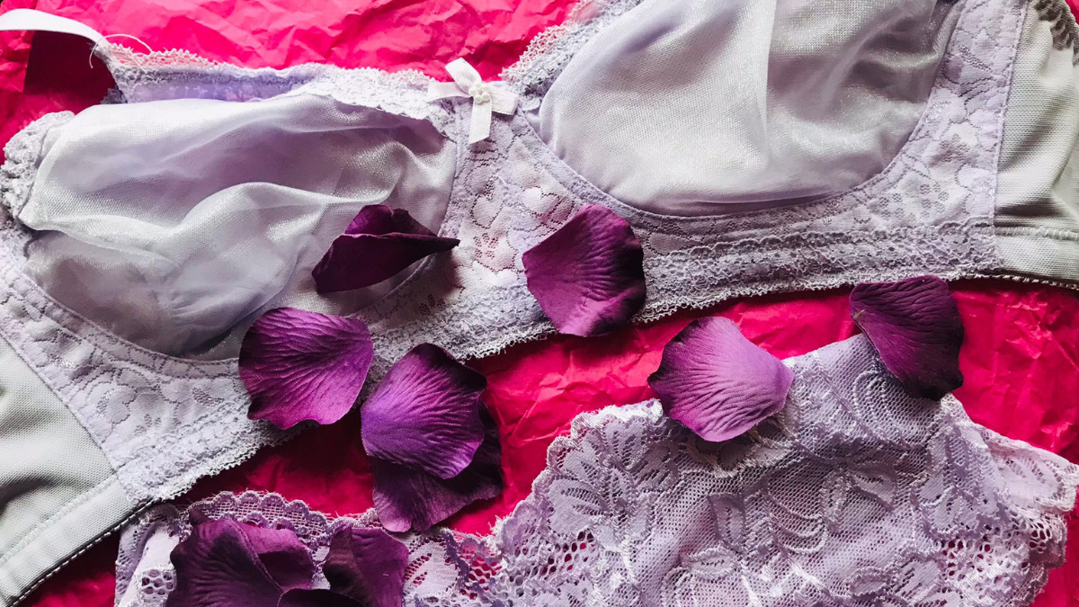 Hannah McKnight: Lingerie in Lilac
